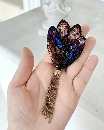 Broszka KWIAT 8 ręcznie haftowana przypinka z koralikami, HAART