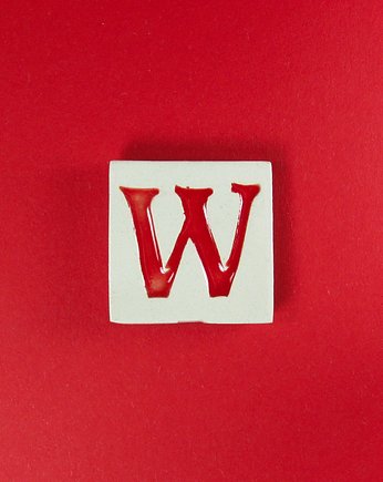 Ceramiczny magnes, czerwona literka W, M.J