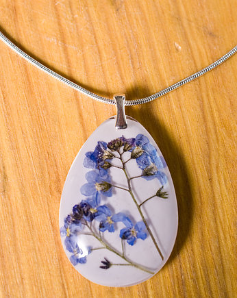 Naszyjnik z niezapominajkami w żywicy, So Jewelry