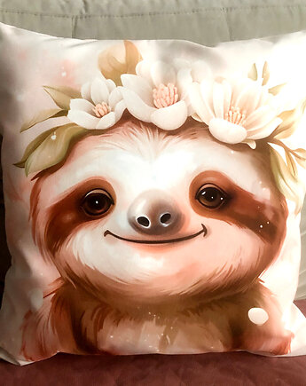 Poduszka ozdobna z leniwcem w kwiatach, MOJAMAJA