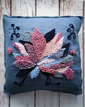 Zadatek poduszka kwiat lotosu, PUCHAKI