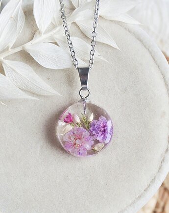 Unikatowy naszyjnik z kwiatami gipsówki, Colie