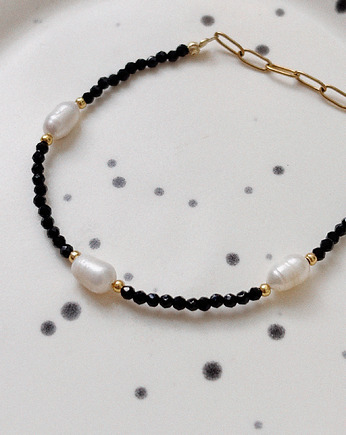 Bransoletka czarna z perłami, Chmolowska Jewellery