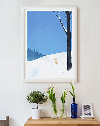 Zima w lesie / Sarna na śniegu - plakat 50x70 cm, minimalmill