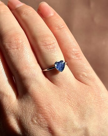 Regulowany pierścionek z kwiatami, Colie