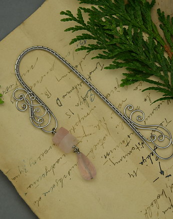 Oryginalna różowa zakładka do książki kwarc wire wrapping, Agata Rozanska