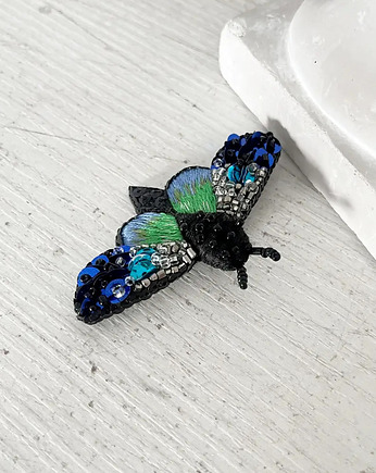 Broszka ĆMA 58 ręcznie haftowana przypinka owady motyle, HAART
