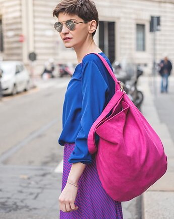 Duża torba worek z zamszu ekologicznego w kolorze fuksji, Karolina Audycka