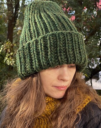 Zimowa czapka z wełny peruwiańskiej Lumi leśna zieleń, Made by Jaga