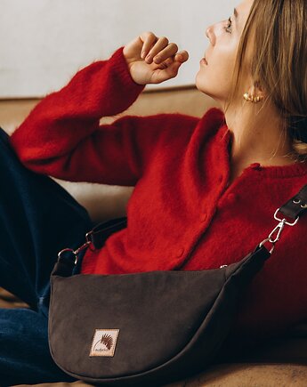 Mini ROGALIK z nubuku ekologicznego w kolorze brunatnym, Karolina Audycka