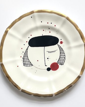 French Girl, arent plates