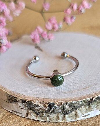 Pierścionek srebrny zielone oczko zielony minimalistyczny żywica brokatowy, zkwiatem