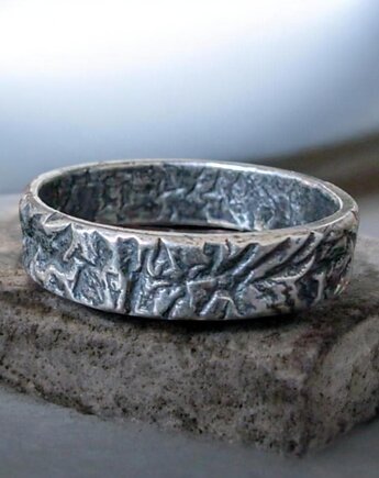 Obrączka srebrna oksyda r. 18, Pracownia Neores