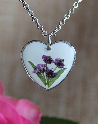 Srebrna zawieszka srebrny wisiorek serce serduszko fioletowe kwiaty, zkwiatem