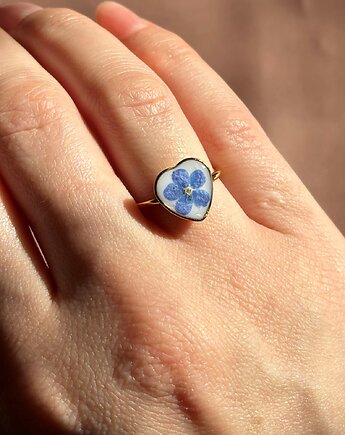 Regulowany pierścionek z kwiatami, Colie