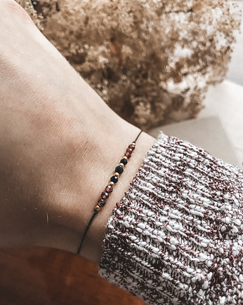 Bransoletka Burgundy z granatu i turmalinu na jedwabnej nici, Tiny Stone