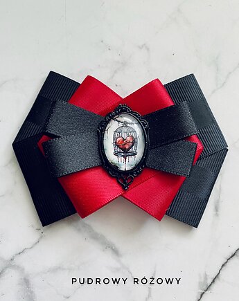 Brosza z graficznym sercem    zamkniętym pod kaboszonem NEW, Pudrowy Różowy