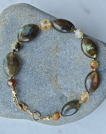 Złota opalizacja. Bransoletka z labradorytem i kianitem, Studio Gazela