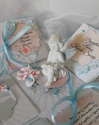 Pamiątka Pierwszej Komunii dla dziewczynki, box z  personalizacją, Card Design World