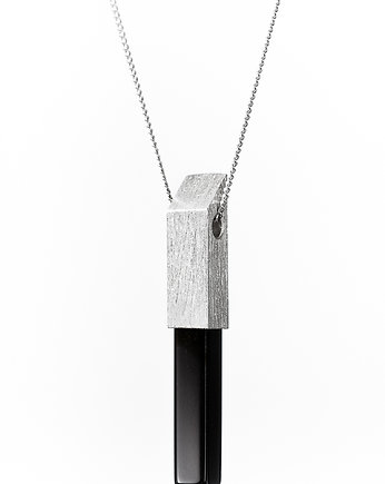 Wisiorek krótki z kolekcji EDGY/ SILVER/onyx, Daria Siwiak Jewellery