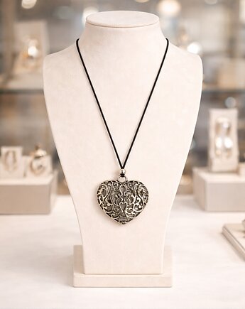 Wisior,łańcuszek,naszyjnik serce w kolorze antycznego srebra, Mymami