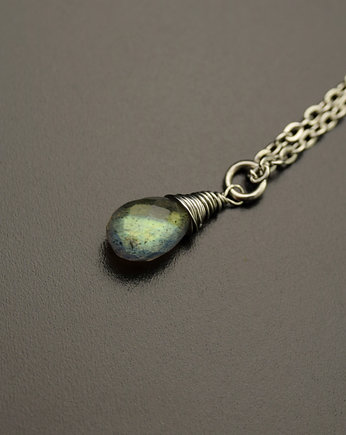 Delikatny krótki naszyjnik kropla labradoryt wire wrapping, Agata Rozanska