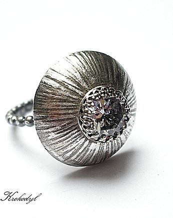 Meduza crystal-pierścionek, Katia i krokodyl