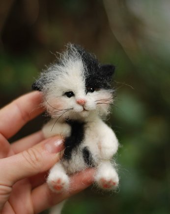 Kot Miniaturka- biało czarny, BoboLobo Handicraft