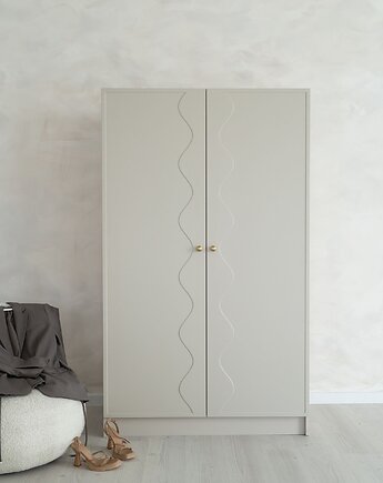 NUMI- szafa MDF frezowany boki w kolorze kaszmiru, Papierówka Simple form of furniture