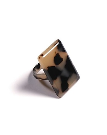 Pierścionek NINA w kolorze White Tortoise, NINIcoJewelry