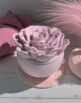 Inspirowana zapachem YSL-Świeca sojowa w różowym gipsie PINK SILENCE, Oyka Candle