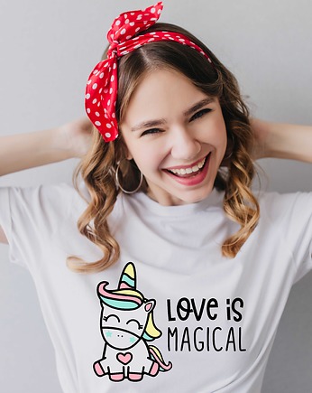 Koszulka dziecięca z nadrukiem Love is magical, ART ORGANIC