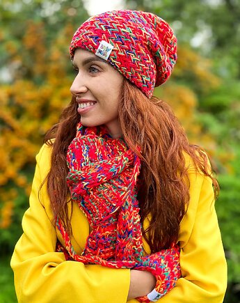 Czapka ręcznie robiona MERINO 50% EXPLORER ,,Czerwienie", Brain Inside