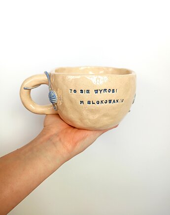 Ceramiczny ręcznie robiony kubek z napisem i motkami, Ceramic Reve