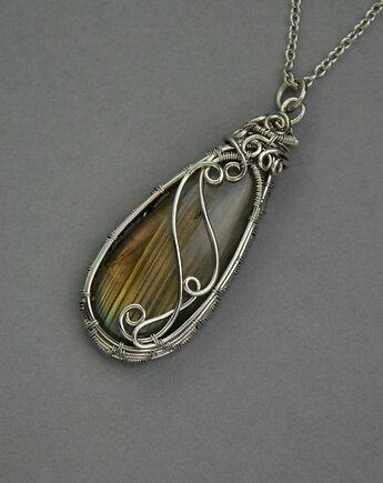 Wisiorek z labradorytem wire wrapping labradoryt, Agata Rozanska