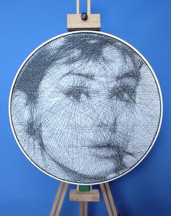 Audrey Hepburn - Fotorealistyczny unikalny Obraz z Nici String Art 60cm, Błażej co ty pleciesz