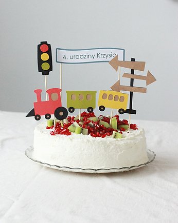 Na peronie. Topper na tort z ciuchcią, papierkarnia