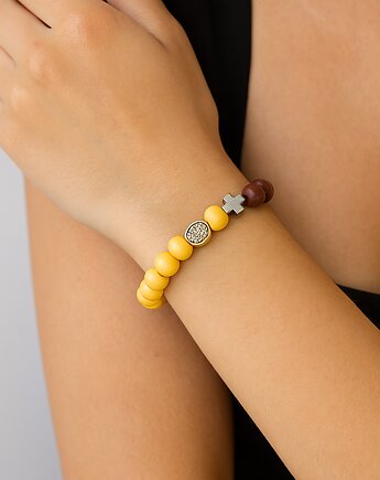 Brązowo żółta bransoletka, krzyżyk, różaniec na rękę, drewno, Yamira Art Studio