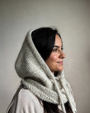 Balaclava handmade - ręcznie robiona kominiarka na szydełku, Zasznurowane