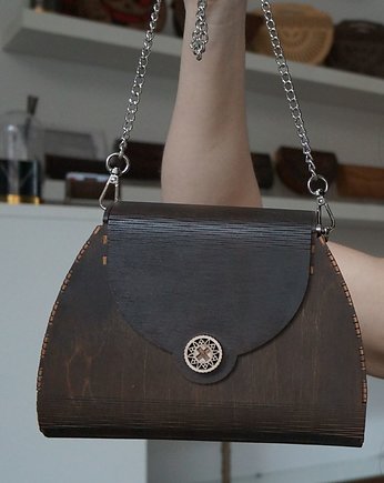 Drewniana torebka na srebrnym łańcuszku, iziartwear