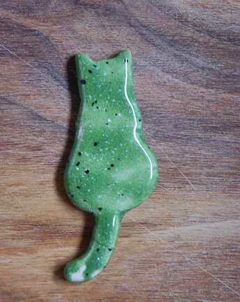 Ceramiczny magnes kot zielony, Gliniana Koniczynka