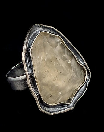 Pierścionek pustynne szkło libijskie, Pracownia Neores