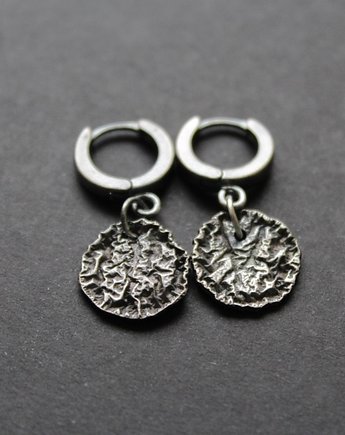 Kolczyki gniecione, fado