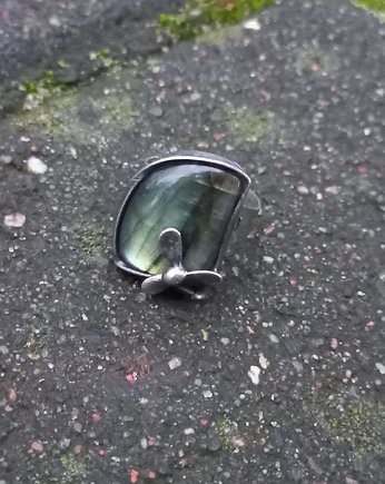 Twoja strata - pierścionek regulowany, po drugiej stronie lustra