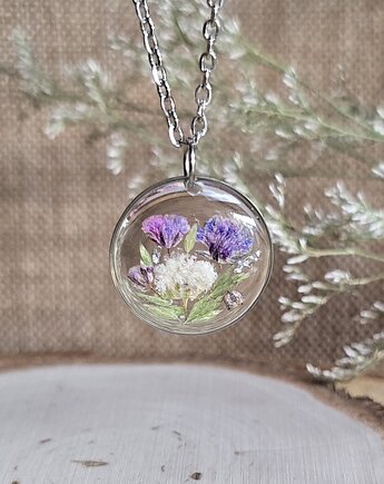 Łąka kwiatowa fioletowa zawieszka wisiorek kwiaty żywica, zkwiatem