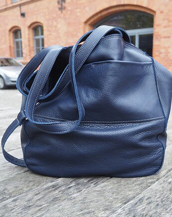 Granatowa skórzana torba z dużymi kieszeniami MNIEJSZA, Łagoda