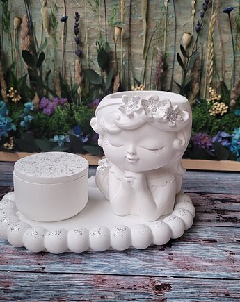 Zestaw dekoracyjny Figurka Dziewczynka I szkatułka, Florals&Moss