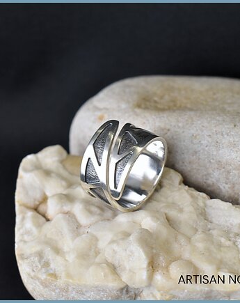 SATIN SILVER , An Artisan Nova