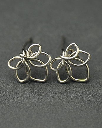 Kolczyki sztyfty kwiat lotosu wire wrapping, Agata Rozanska