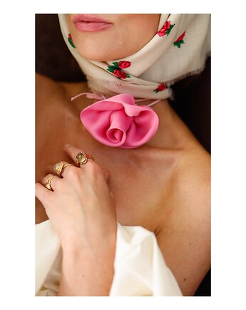 Choker w kolorze  różowym, Celina Parysów